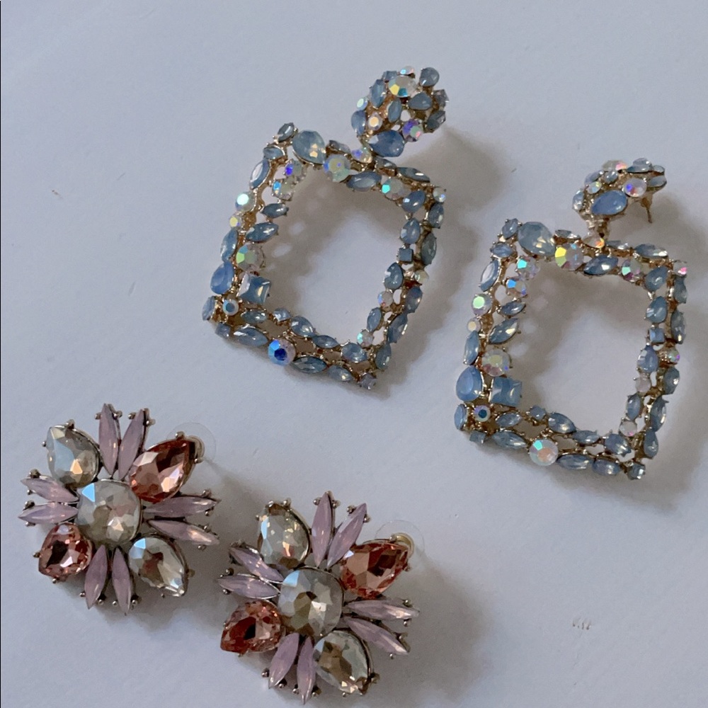 *NEW* holiday earrings